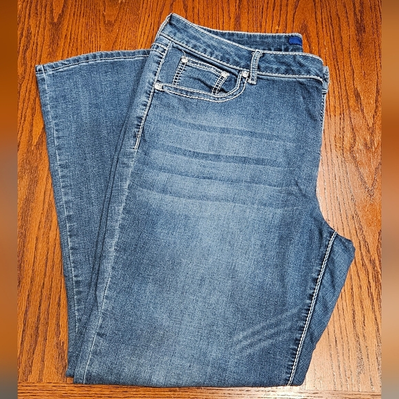 Apt. 9 Denim - Apt. 9 Women's Embellished Blue Jeans Size 18WS New Without Tags